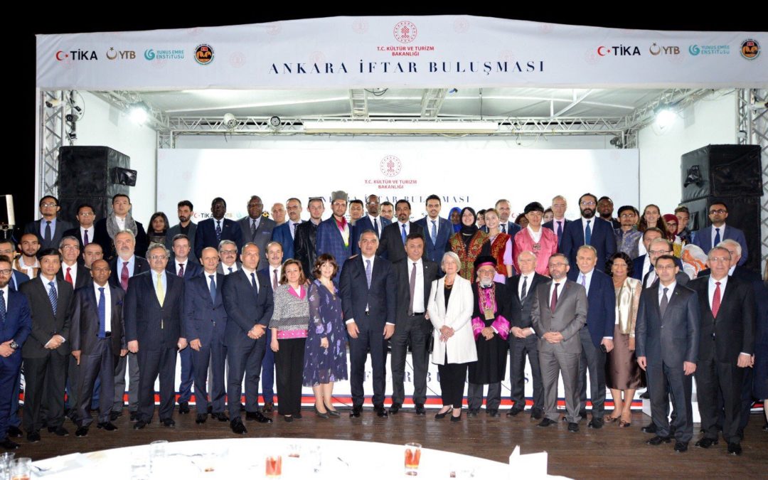 Burslu Öğrencilerle İftar Programına Katıldık
