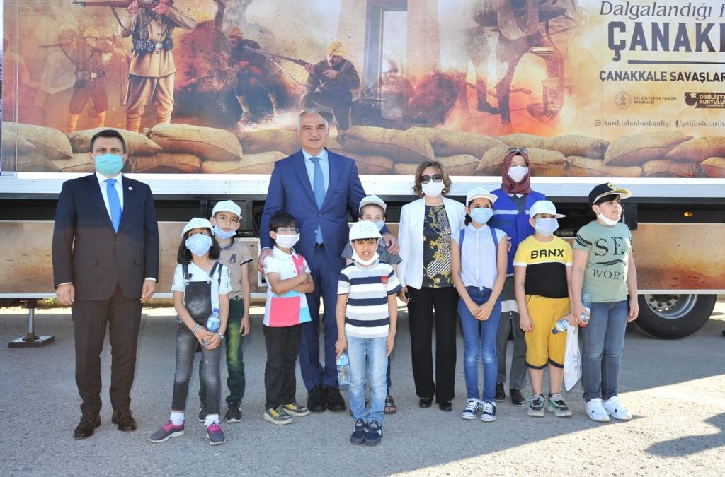 “Gezgin Kültür Festivalimizi” Başlattık ve Kamyon Tiyatromuzu Turneye Uğurladık