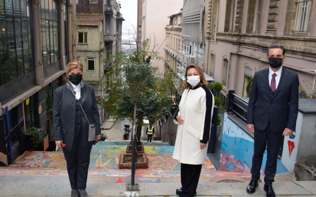 İstanbul Galata Üniversitesini 144 yıllık Tarihi Binasında Ziyaret Ettim