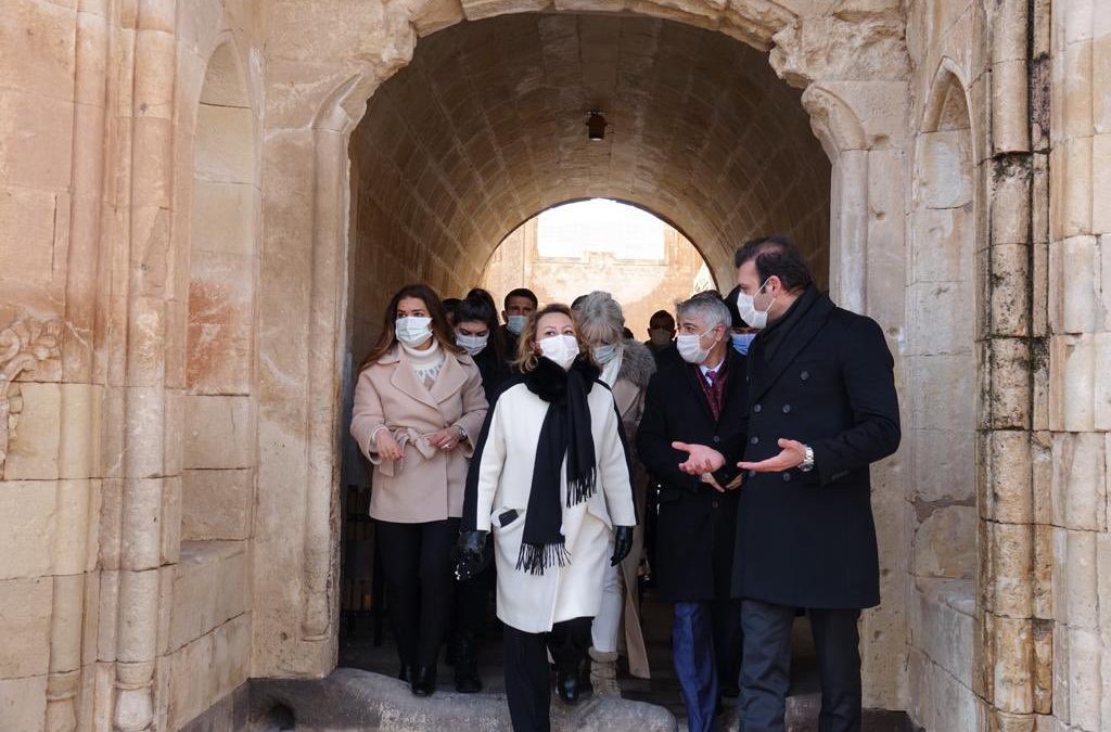 Ağrı Doğubayazıt’ta İshak Paşa Sarayı’nı ve Ahmed-i Hânî Türbesini Ziyaret Ettim