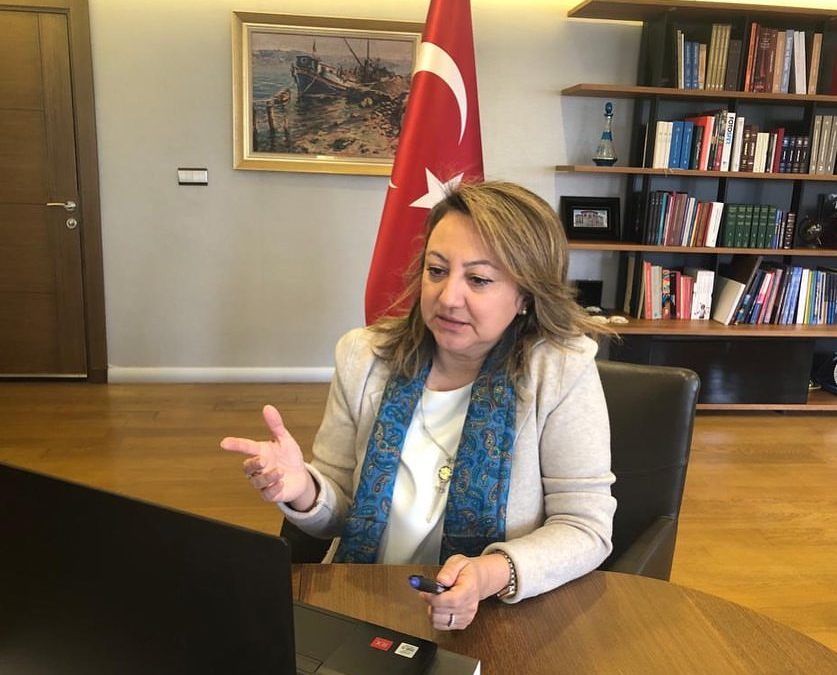 AI [Tomorrow Summit]’te “Kültür ve Sanatta Teknoloji Etkisi: NFT” Oturumundaydım