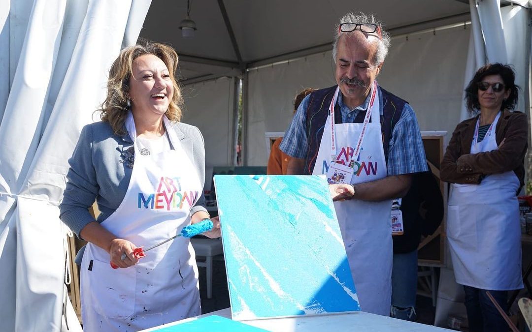 #TroyaKültürYoluFestivali “Sanat Meydanda” Etkinliğimiz İçin Çanakkale İskele Meydanı’ndaydık