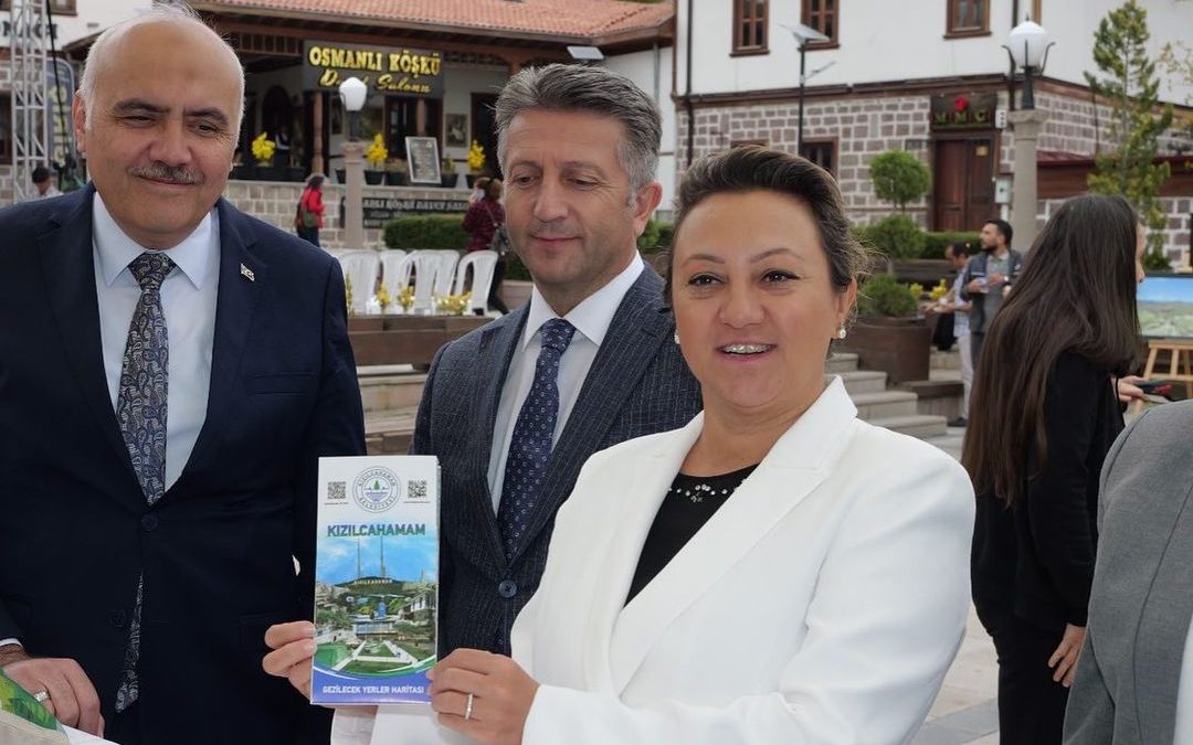 Hamamarkası’ndaki Meydan Etkinliklerinde Sahne Kızılcahamam’ındı